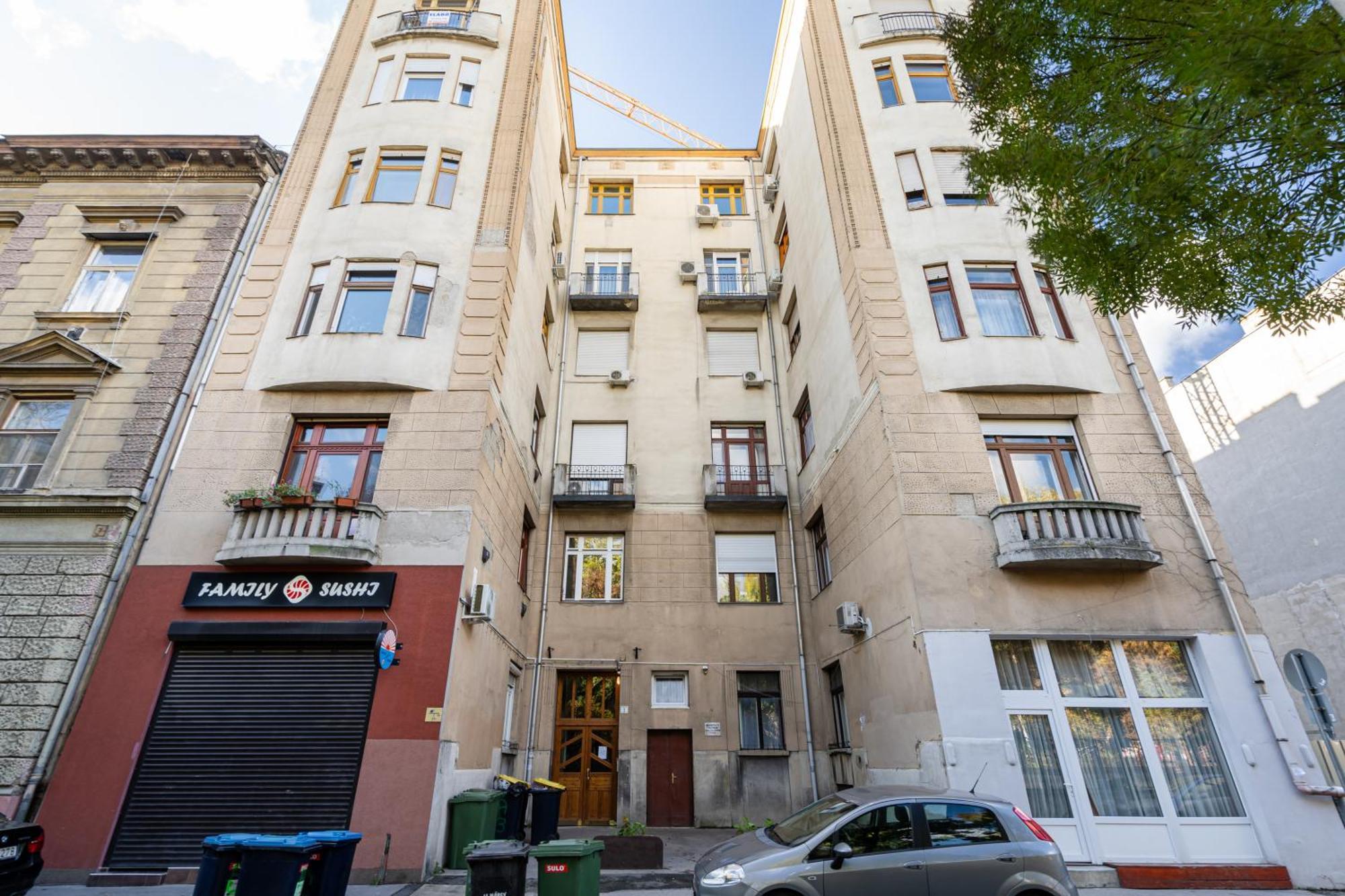 Myelegance Downtown Apartment Free Parking, Budapest